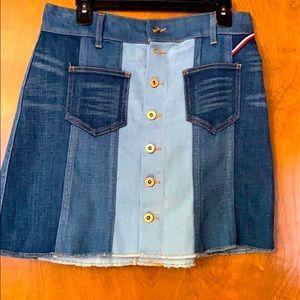 Tommy Hilfiger blue mini skirt. New without tags.